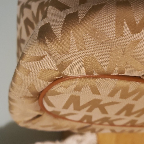 LOW STARTMK Ladies Shoulder Bag Signature Style Gold And Brown Tone - Picture 8 of 12